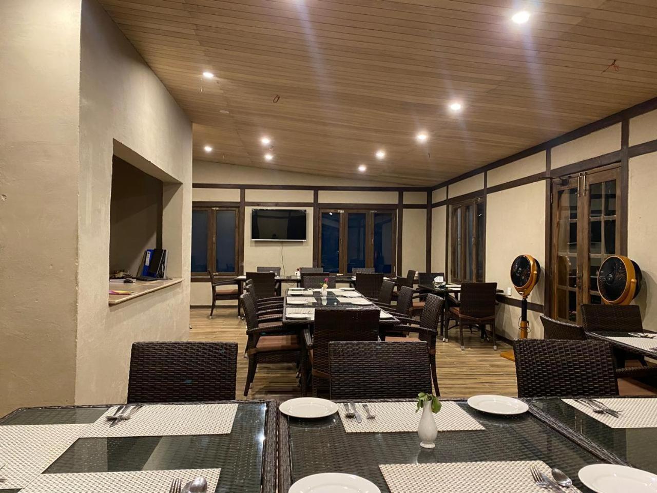 Dream Nest Resorts Skardu Exterior photo